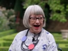 តារា Antiques Road Trip ត្រូវបានភ្ញាក់ផ្អើលជាមួយនឹងតម្លៃ “ដ៏អស្ចារ្យ” នៃកាបូបតារាងស្កុតឡេន