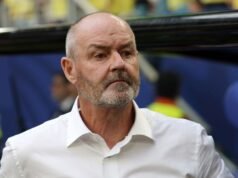 Steve Clarke លាលែងពីតំណែងជាគ្រូបង្វឹកស្កុតឡែនភ្លាមៗបន្ទាប់ពីការចាកចេញរបស់ពួកគេក្នុងការប្រកួត World Cup និងផ្ញើសារលាដ៏រំជួលចិត្ត