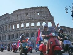 Vespa ប្រារព្ធខួប 80 ឆ្នាំជាមួយនឹងក្បួនដង្ហែដ៏ធំមួយនៅទីក្រុងរ៉ូម