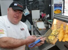 North Lanarkshire Chippy ដែលឈ្នះពានរង្វាន់ផ្តល់ជូន ‘ត្រី និងបន្ទះសៀគ្វីល្អបំផុត’ របស់ប្រទេសស្កុតឡែន
