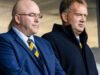 ថៅកែ SFA អួតអាងលោក Mike Mulraney និង Ian Maxwell ជាអ្នកនាំមុខនៃខ្សែទូរស័ព្ទទាន់ហេតុការណ៍ ខណៈដែល Steve Clarke ឈ្នះការសរសើរចំពោះការលាលែងពីតំណែង