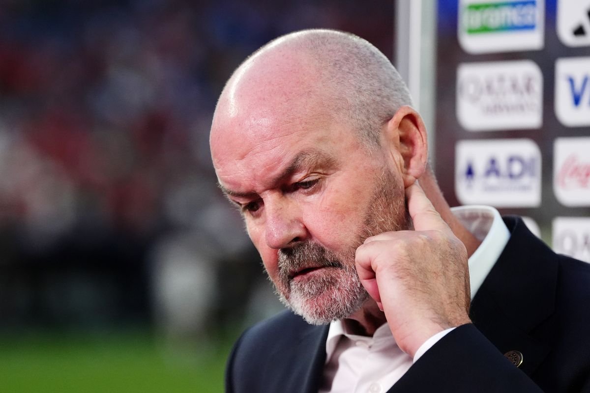 លោក Steve Clarke គ្រូបង្វឹកស្កុតឡែន