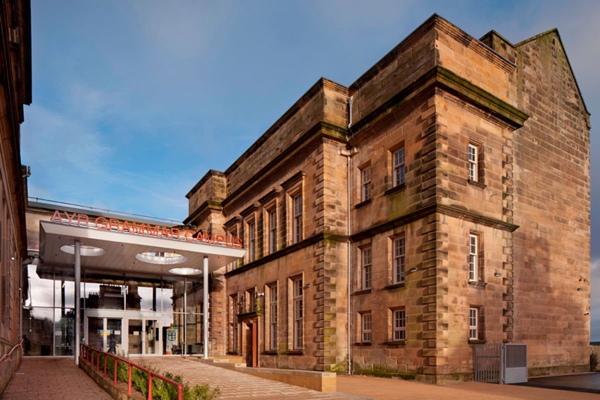 សាលាបឋមសិក្សា Ayr Grammar និង Early Years Centre, Fort Street, Ayr
