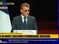 Emmanuel Macron ពន្យល់ថា “នៅពេលដែលខ្ញុំឃើញការជជែកពិភាក្សាគ្នានៅក្នុងប្រទេសរបស់យើង ខ្ញុំគិតថាគ្មានអ្វីអាចទទួលយកបានឡើយ” ។