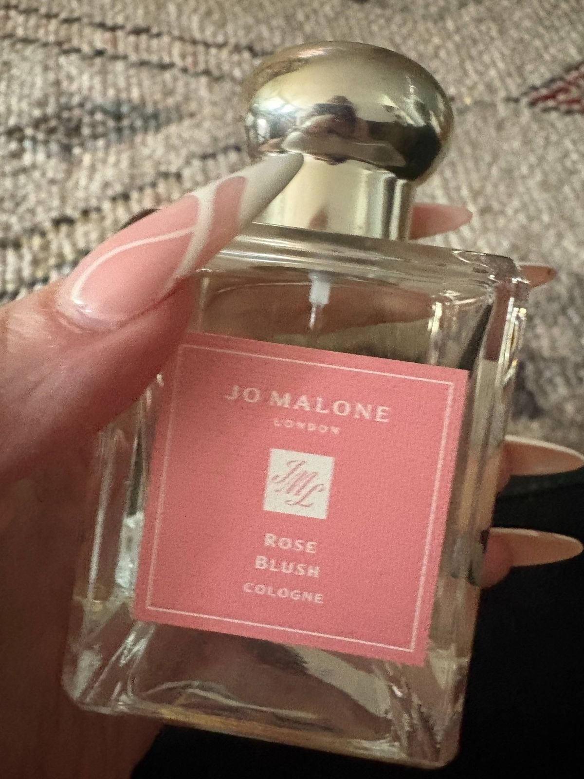 Rose Blush ដោយ Jo Malone គឺជាចំណូលចិត្តធម្មតារបស់ខ្ញុំសម្រាប់រដូវកាលសំលៀកបំពាក់រដូវក្តៅ