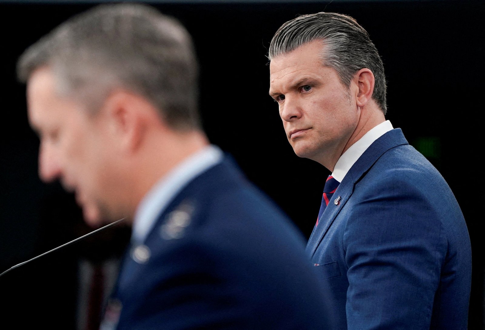 Hegseth បានរក្សាអ្នករៀបចំផែនការយោធានៅប្រវែងដៃ ដែលធ្វើឱ្យការងាររបស់ពួកគេកាន់តែលំបាក ដោយសារសង្រ្គាមដែលកំពុងបន្តជាមួយអ៊ីរ៉ង់។