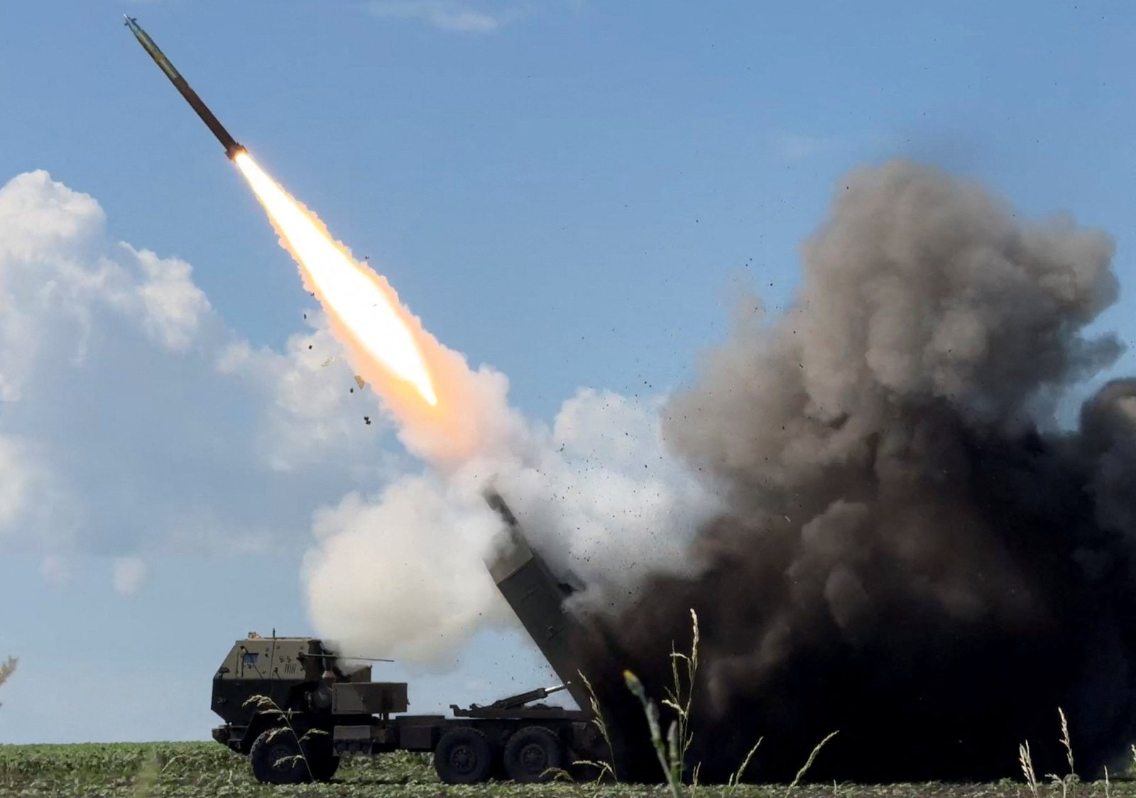 HIMARS គឺជាប្រព័ន្ធរបស់សហរដ្ឋអាមេរិកដែលត្រូវបានបង្កើតឡើងដោយក្រុមហ៊ុន Lockheed Martin