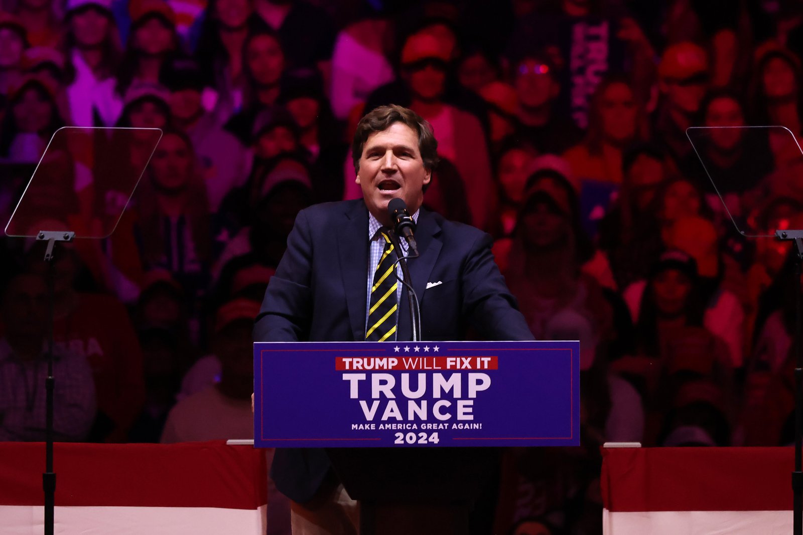 Tucker Carlson បានព្យាយាមស្តីបន្ទោសចំពោះការប្រមាថ