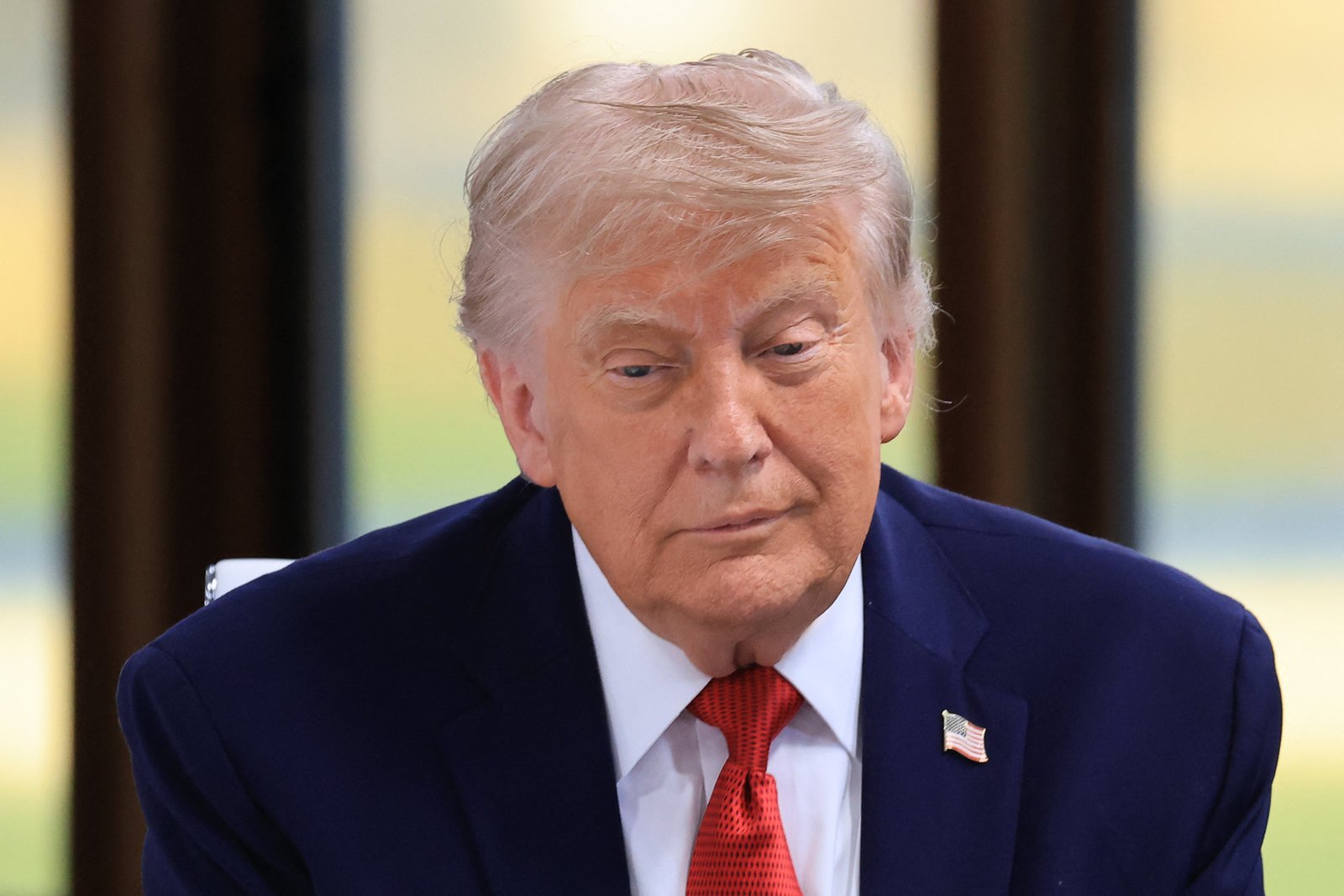 ប្រធានាធិបតី Trump បានទទួលរងការរិះគន់ចំពោះការបង្ហោះតាមប្រព័ន្ធផ្សព្វផ្សាយសង្គមដែលគាត់បានគំរាមកំហែងថា 