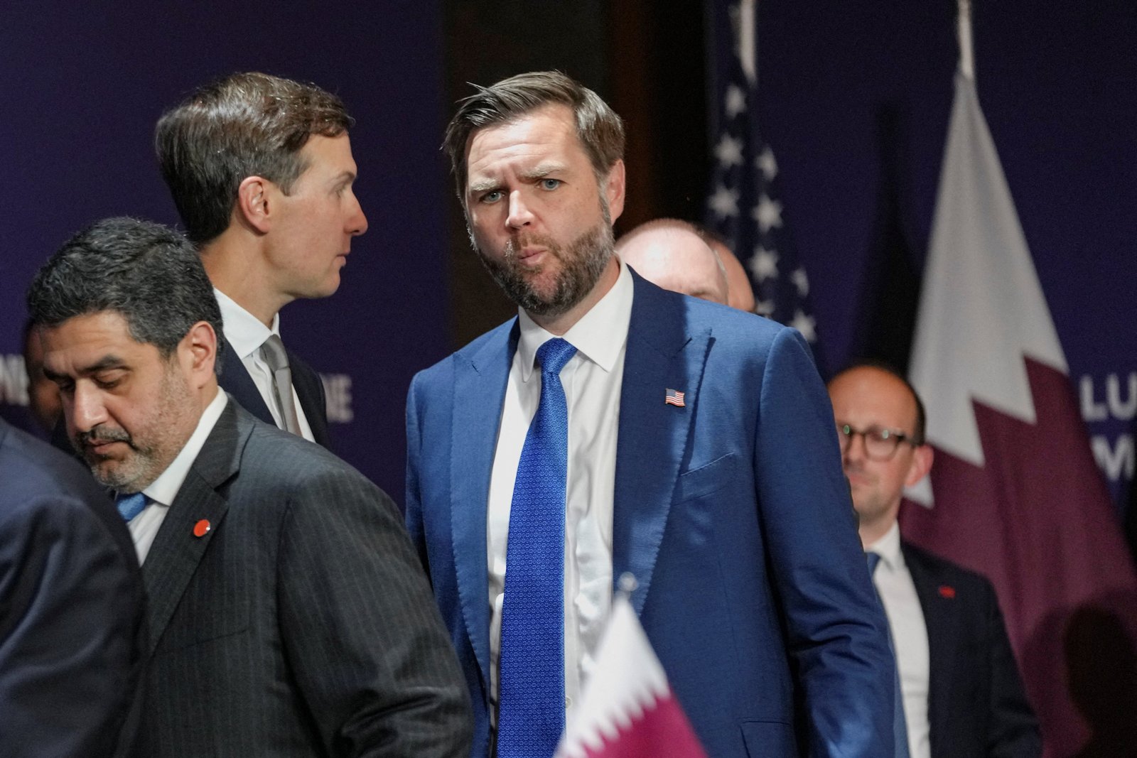 អនុប្រធានាធិបតី JD Vance និង Jared Kushner ស្ថិតនៅក្នុងប្រទេសស្វីសសម្រាប់កិច្ចចរចាសន្តិភាពជាមួយអ៊ីរ៉ង់