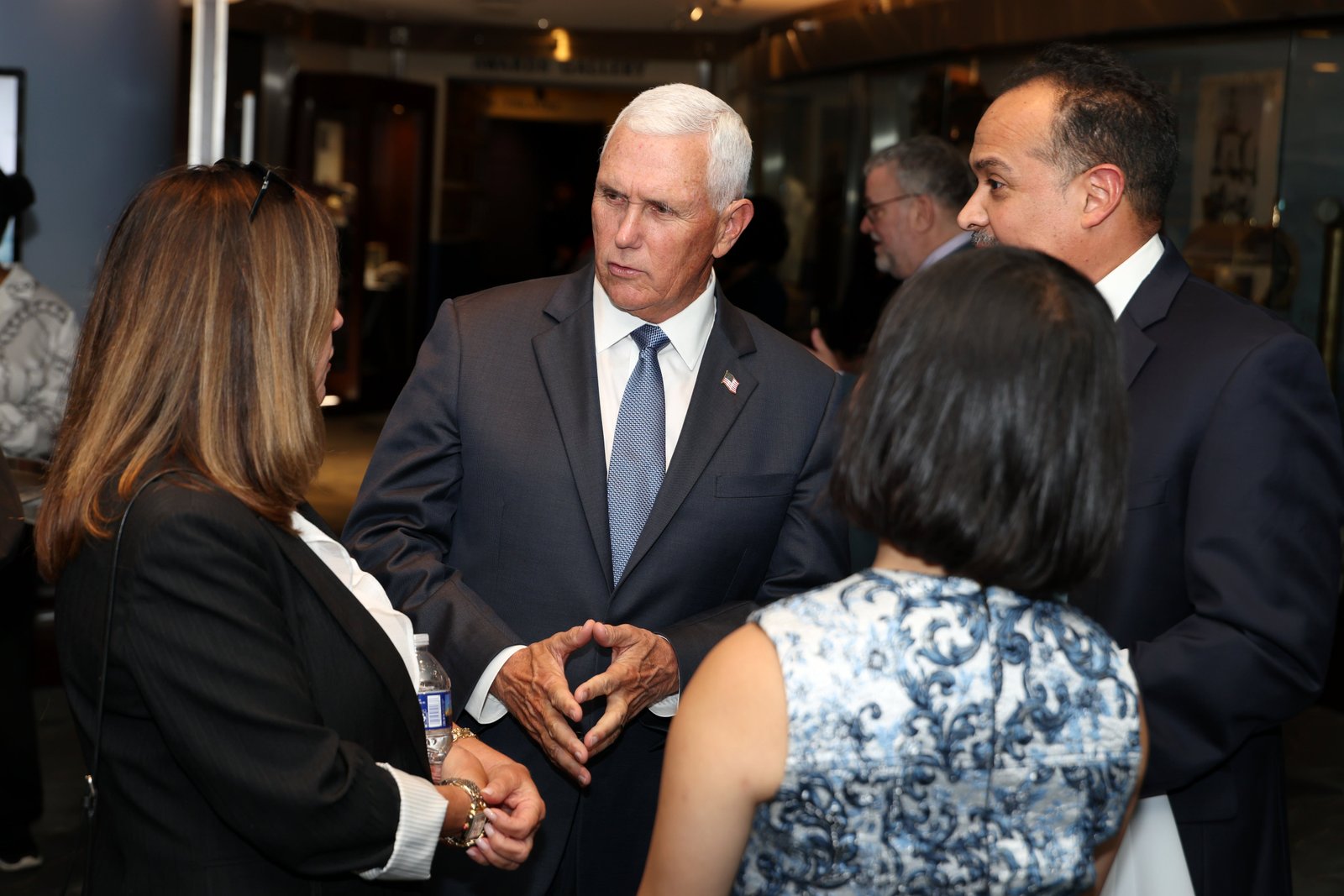 លោក Mike Pence អតីត​អនុ​ប្រធានាធិបតី​របស់​លោក Trump បាន​និយាយ​ថា​កិច្ចព្រមព្រៀង​នេះ។ 