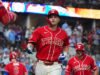Corey Seager បានវាយបក 2-run home run នៅក្នុងការវិលត្រលប់របស់ Rangers របស់គាត់ ហើយបានទៅ 0-for-29