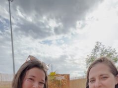 នៅ Strasbourg យើងខ្ជិលនៅក្រោមដើមត្នោតនៃរោងចក្រ Krimmeri