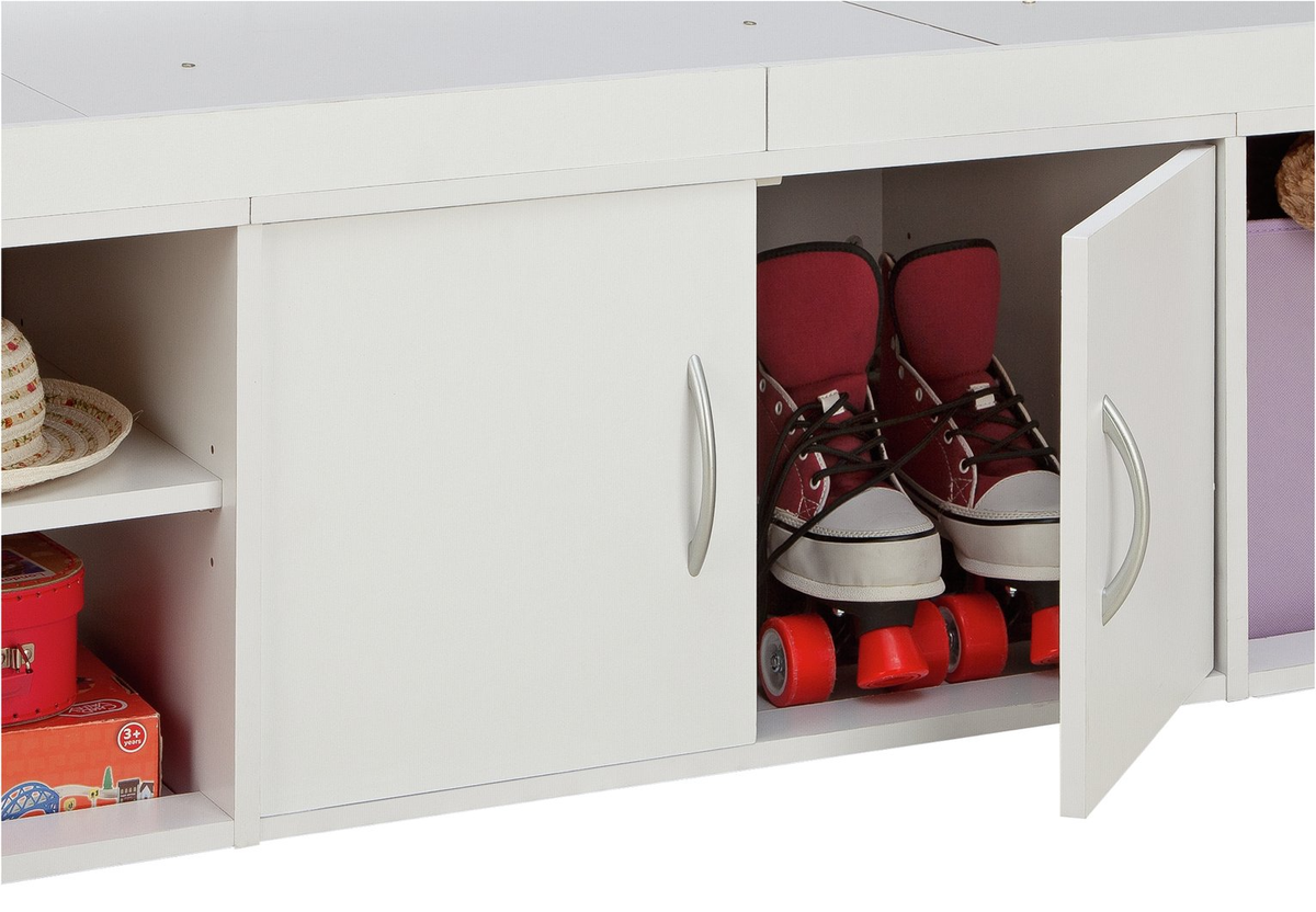 រូបថតរបស់ Freddie cabin bed with storage