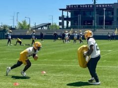 Josh Jacobs កំពុងអនុវត្តម្តងទៀតជាមួយ Packers ខណៈដែលព្រះរាជអាជ្ញាពិចារណាថាតើត្រូវចោទប្រកាន់ដែរឬទេ
