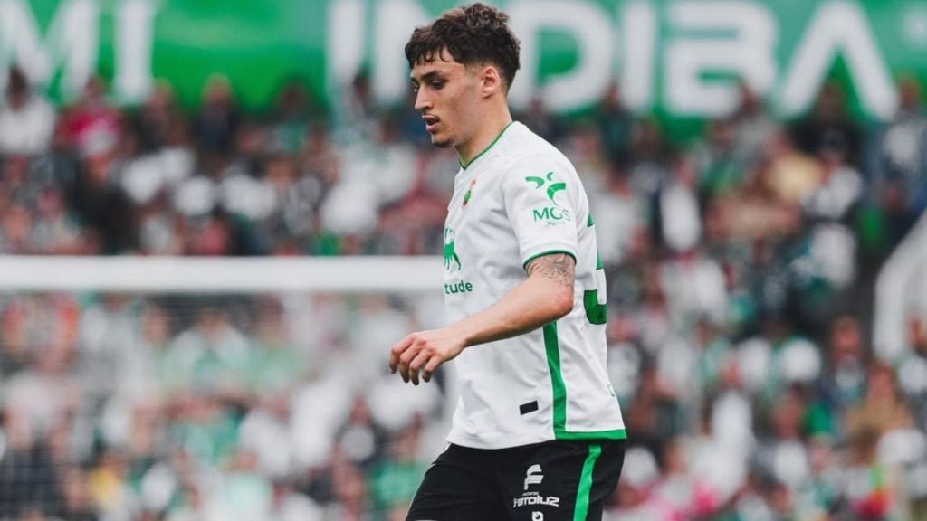 Jorge Salinas អ្នកលេង Racing Santander