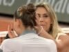 French Open វគ្គពាក់កណ្តាលផ្តាច់ព្រ័តត្រូវបានអ្នកសម្ភាសផ្តល់ការសម្រាលទុក្ខ បន្ទាប់ពីបែកធ្លាយអំឡុងពេលនិយាយរំជួលចិត្ត | កីឡាវាយកូនបាល់ | កីឡា