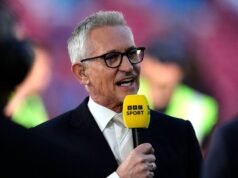 BBC វាយបកទៅលើ Gary Lineker ខណៈដែលជម្លោះជុំវិញការគ្របដណ្តប់ការប្រកួត World Cup កាន់តែក្តៅ | បាល់ទាត់ | កីឡា