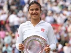Emma Raducanu ពន្យល់ពីមូលហេតុដែលនាង ‘អបអរ’ នាទីបន្ទាប់ពីការបរាជ័យចុងក្រោយរបស់ Queen | កីឡាវាយកូនបាល់ | កីឡា