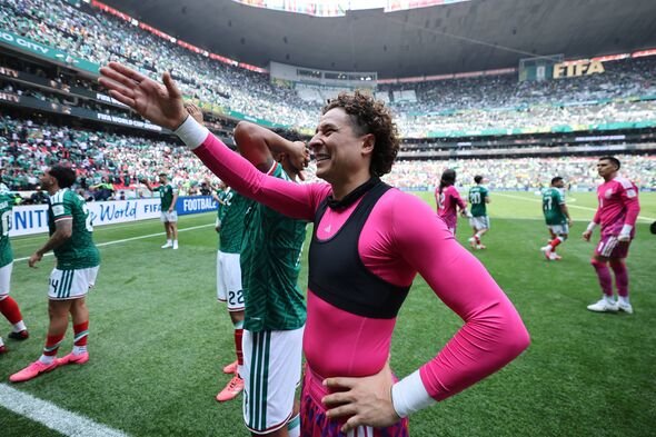 Guillermo Ochoa លេខ 13 របស់ម៉ិកស៊ិកអបអរបន្ទាប់ពីការឈ្នះ 2-0 ក្នុងអំឡុងពេល FIFA World Cup ឆ្នាំ 2026 ពូល A