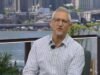 Gary Lineker ផ្តោតលើការវិភាគរបស់ BBC ដ៏ស្រទន់ត្រឹមតែប៉ុន្មានវិនាទីប៉ុណ្ណោះក្នុងការបង្ហាញខ្លួនលើកដំបូងរបស់ ITV | បាល់ទាត់ | កីឡា