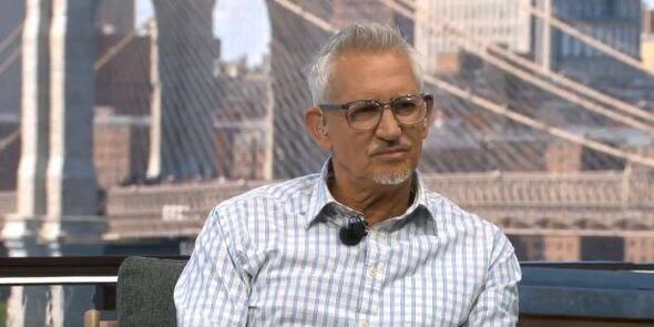Gary Lineker បានបង្ហាញខ្លួនដ៏ភ្ញាក់ផ្អើលនៅលើការផ្សាយរបស់ ITV World Cup ហើយបានអូសបន្លាយច្រើនដងនៅ BBC។ Gary Lineker បានបង្ហាញខ្លួនដ៏ភ្ញាក់ផ្អើលនៅលើការផ្សាយរបស់ ITV World Cup ហើយបានអូសបន្លាយច្រើនដងនៅ BBC។