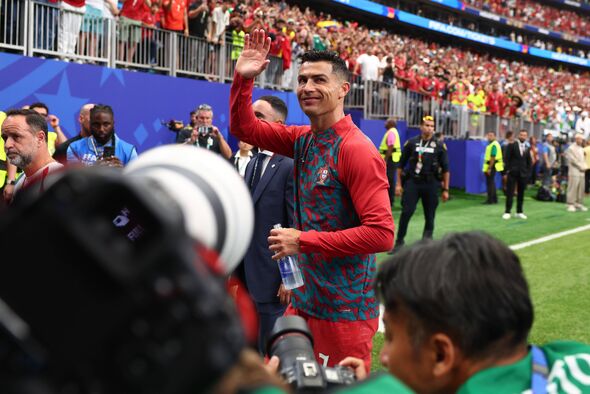 Cristiano Ronaldo មក​ពី​ព័រទុយហ្គាល់​បញ្ចេញ​ប្រតិកម្ម 