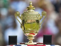 ម្ចាស់ជើងឯក Wimbledon ត្រូវតែប្រគល់ពានរង្វាន់វិញ បន្ទាប់ពីមានទំនាក់ទំនងជាមួយថៅកែ | កីឡាវាយកូនបាល់ | កីឡា