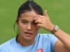 Emma Raducanu ទម្លាយភាពស្ងៀមស្ងាត់របស់នាងអំពីបុរសអាថ៌កំបាំងអាយុ ៣២ឆ្នាំ បន្ទាប់ពីទទួលបានភាពកក់ក្ដៅ កីឡាវាយកូនបាល់ | កីឡា