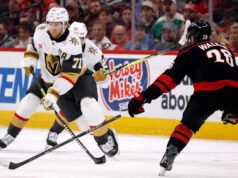 ក្រុម Golden Knights ចាញ់ William Karlsson ដោយសាររបួសក្នុងការប្រកួតចុងក្រោយ Stanley Cup ទីប្រាំ ហើយត្រូវបានរុញទៅក្រៅ។