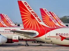 យន្តហោះ Air India បីគ្រឿងបានរងការខូចខាត បន្ទាប់ពីព្យុះមួយបានបង្កការប៉ះទង្គិចគ្នានៅឯអាកាសយានដ្ឋាន Delhi – Watch