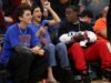 កំពុងរកមើលកន្លែងអង្គុយ NBA Finals? The Knicks កំពុងធ្វើឱ្យមានពីរនៅក្នុងក្រុមតារាល្បីដែលមាននៅក្នុងការដេញថ្លៃមួយ។