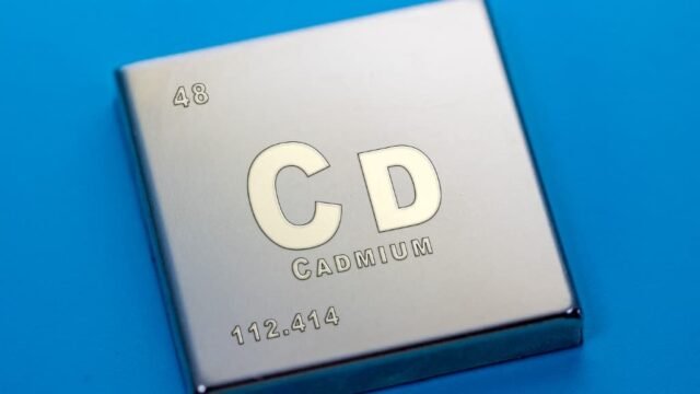 Cadmium-Un-metal-toxique-utilise-dans-les-batteries-les-pigments-et-les-revetements-2297279.jpg