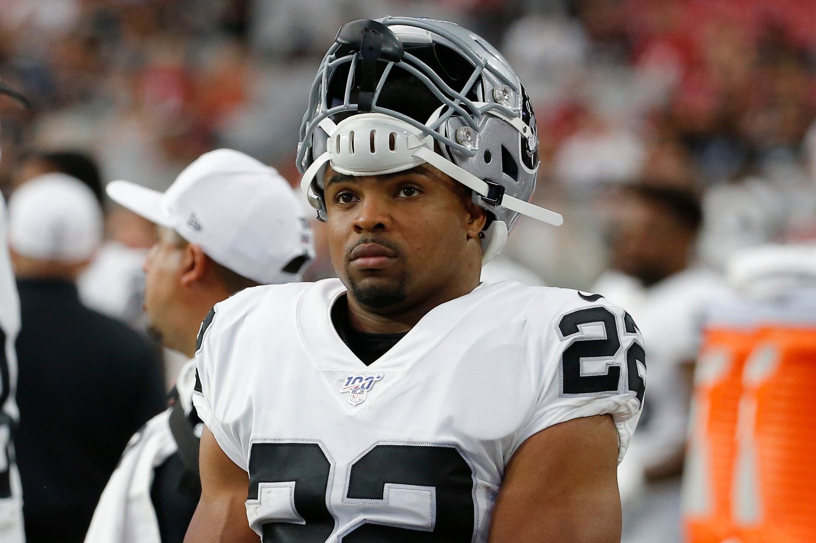ឪពុកម្តាយរបស់អតីត All-Pro NFL ដែលកំពុងរត់ត្រឡប់មកវិញលោក Doug Martin និយាយថា កម្លាំងប៉ូលីសហួសប្រមាណ និងការពន្យារការថែទាំវេជ្ជសាស្រ្តបាននាំឱ្យមានការស្លាប់របស់គាត់កាលពីឆ្នាំមុន។