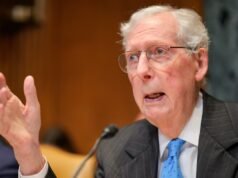 Mitch McConnell អាយុ 84 ឆ្នាំត្រូវបានបញ្ជូនទៅមន្ទីរពេទ្យជាលើកទីពីរក្នុងរយៈពេលពីរបីខែ