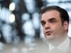 Kyriakos Pierrakakis រដ្ឋមន្ត្រីក្រសួងសេដ្ឋកិច្ចក្រិក៖ "យើងបានចំណាយប្រាក់យ៉ាងច្រើនសម្រាប់ប្រជាជននិយម"