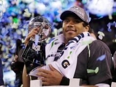Russell Wilson បញ្ជាក់ថាគាត់កំពុងចូលនិវត្តន៍ពី NFL ដើម្បីចូលរួមជាមួយ CBS Sports
