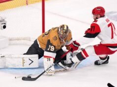 Hurricanes និង Golden Knights ជួបគ្នាក្នុងការប្រកួត 5 នៃការប្រកួតវគ្គផ្តាច់ព្រ័ត្រ Stanley Cup ល្អបំផុតក្នុងចំណោម 3