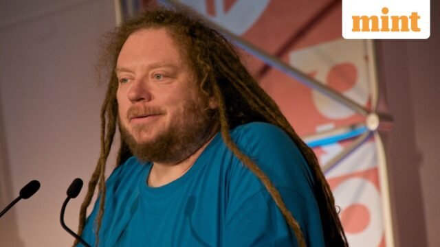 Jaron_Lanier_in_2010_1781169863905_1781169878262_234e7962-4cde-458e-9ccb-1d6786273f4c.jpg