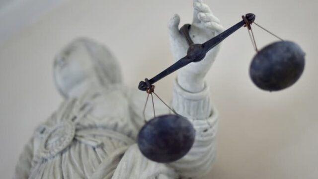 Le-tribunal-correctionnel-de-Lyon-se-penche-mardi-sur-une-plainte-en-diffamation-portee-par-le-group.jpeg