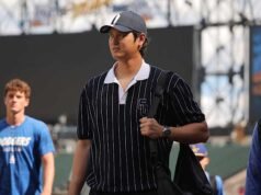 តារា Dodgers Shohei Ohtani ត្រូវអវត្តមានពេលប៉ះ White Sox ដោយសារតែឈឺជង្គង់