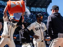 ទោះបីជាគ្មាន Cal Raleigh ក៏ដោយក៏ Mariners បានប្រើថាមពលនិង pitching ដើម្បីឡើងដល់កំពូលនៃ AL West