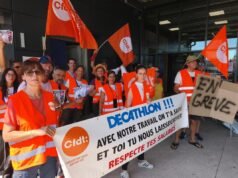ខ្សែប្រយុទ្ធនៅច្រកចូល Decathlon La Garde