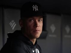 កីឡាករ Yankees បានដាក់ Aaron Judge ក្នុងបញ្ជីរបួសដោយសារតែការបាក់ឆ្អឹងជំនីរ Spencer Jones របស់ Triple-A បានរំលឹកឡើងវិញ។