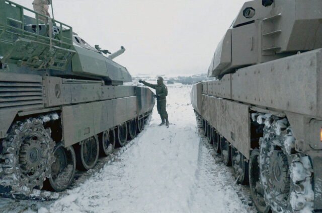 P21-EUROPE-LE-CHOIX-DES-ARM.jpg