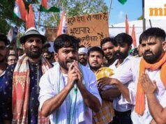 CJP Abhijeet Dipke នៅ Nagpur ជុំវិញការតវ៉ាប្រឆាំង Pradhan មួយថ្ងៃបន្ទាប់ពីឧប្បត្តិហេតុទះកំផ្លៀងនៅ Jaipur