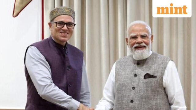 Prime-Minister-Narendra-Modi-with-Jammu-and-Kashmi_1781234850941_1781234858039_06387b65-fe1e-43e4-ba.jpeg