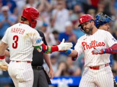 ផ្ទះ Schwarber របស់ Phillies រត់ពីរដងក្នុងការប្រកួត, Harper បុកសម្រាប់វដ្តទល់នឹង Mets