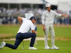 ការបង្ហាញខ្លួនលើកដំបូង US Open របស់ Russell អាយុ 17 ឆ្នាំធ្វើឱ្យដៃគូ Harrington អាយុ 54 ឆ្នាំចាប់អារម្មណ៍