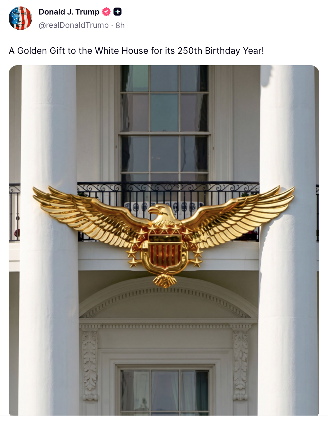 លោកប្រធានាធិបតី Donald Trump បានបង្ហោះរូបភាពនៃសត្វឥន្ទ្រីទំពែកមួយនៅលើយ៉រសេតវិមាននៅលើ Truth Social ដោយបង្ហាញថាគាត់មានបំណង 